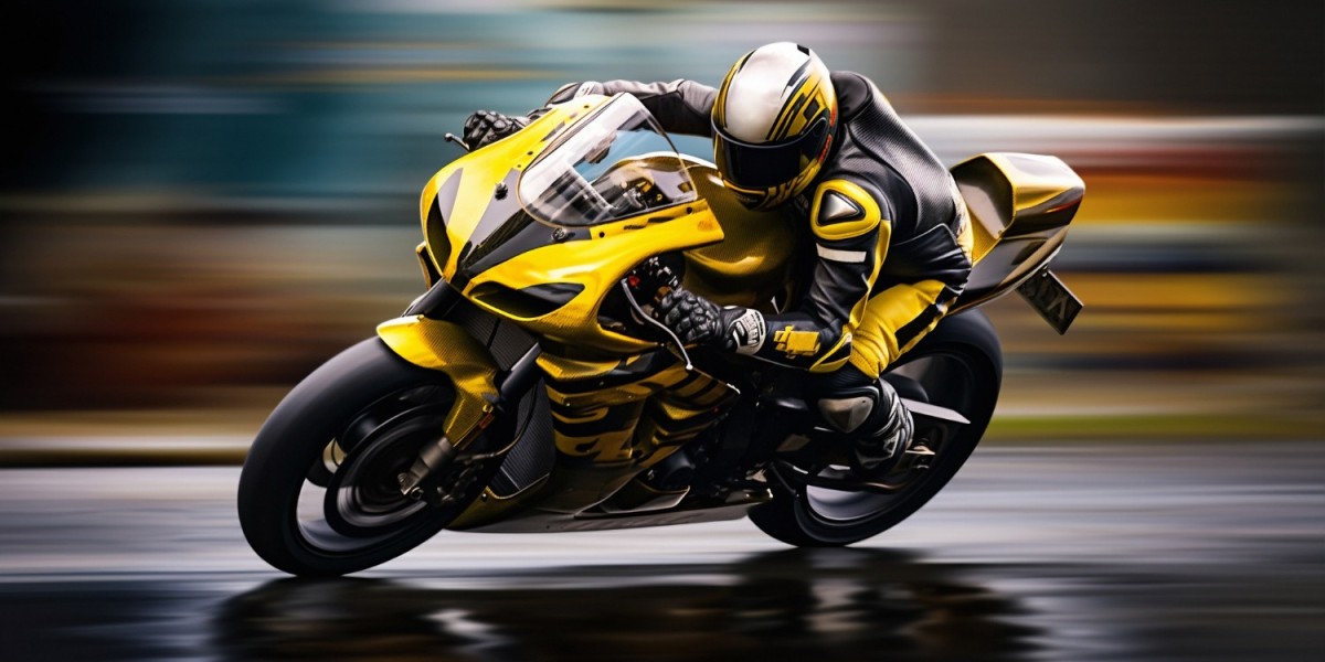 GSX-8R: The Motorcycle That Blends Power and Precision