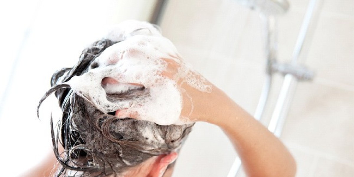 Shampoo for Women: Best Hair Care Guide for Smooth, Shiny & Healthy Hair