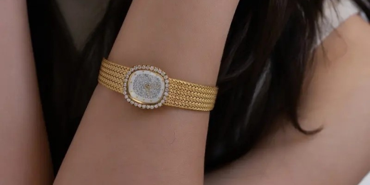 Designing Classic Womens Watches for Sophisticated Professional Settings