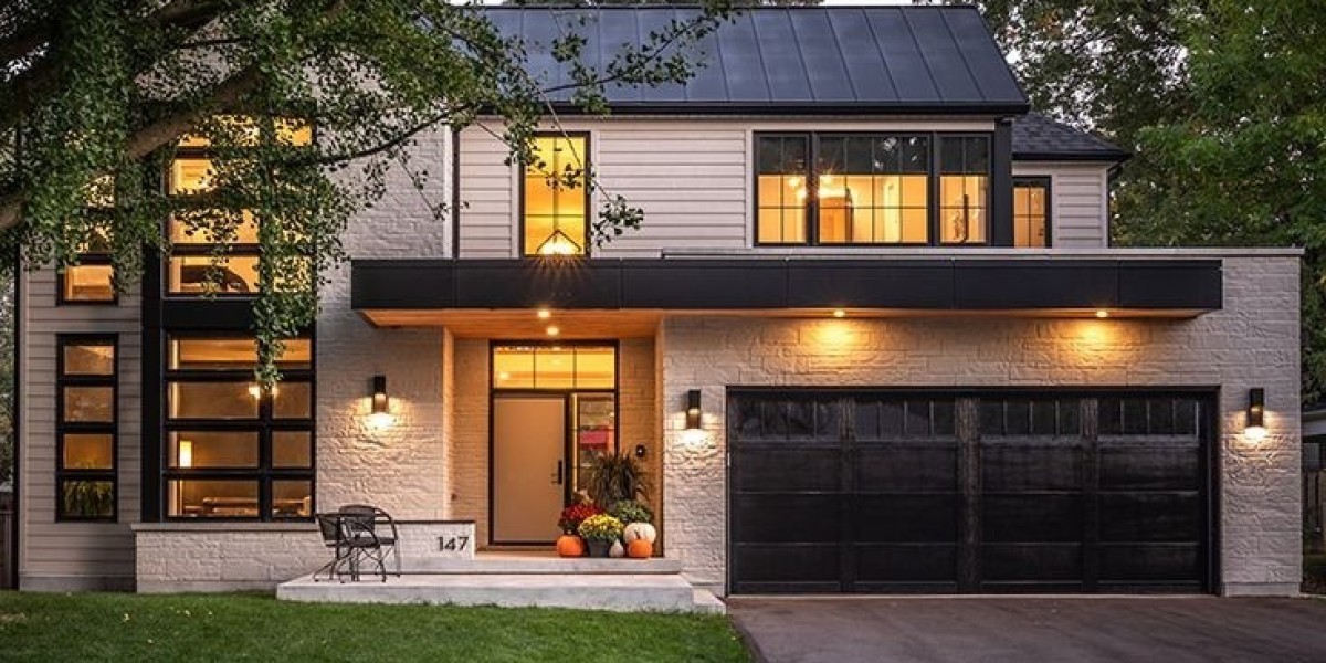 How Does Multifamily Photography in Orange County, CA Help Attract More Buyers and Tenants with Professional Photography