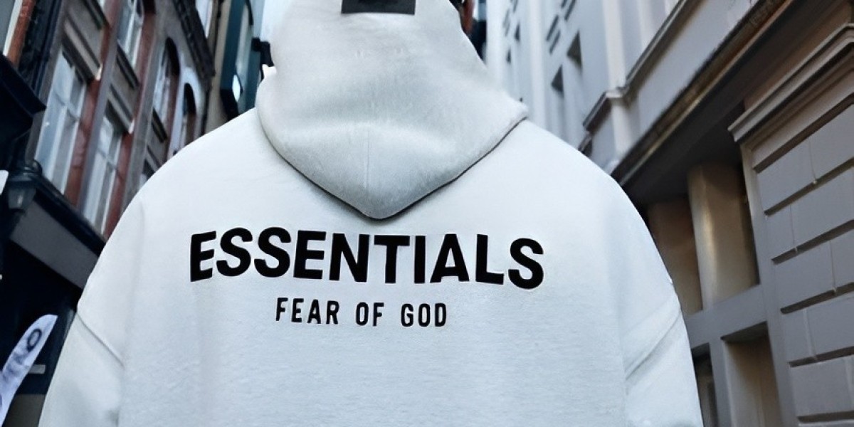 Essentials Clothing UK: The Complete Guide to Premium Streetwear