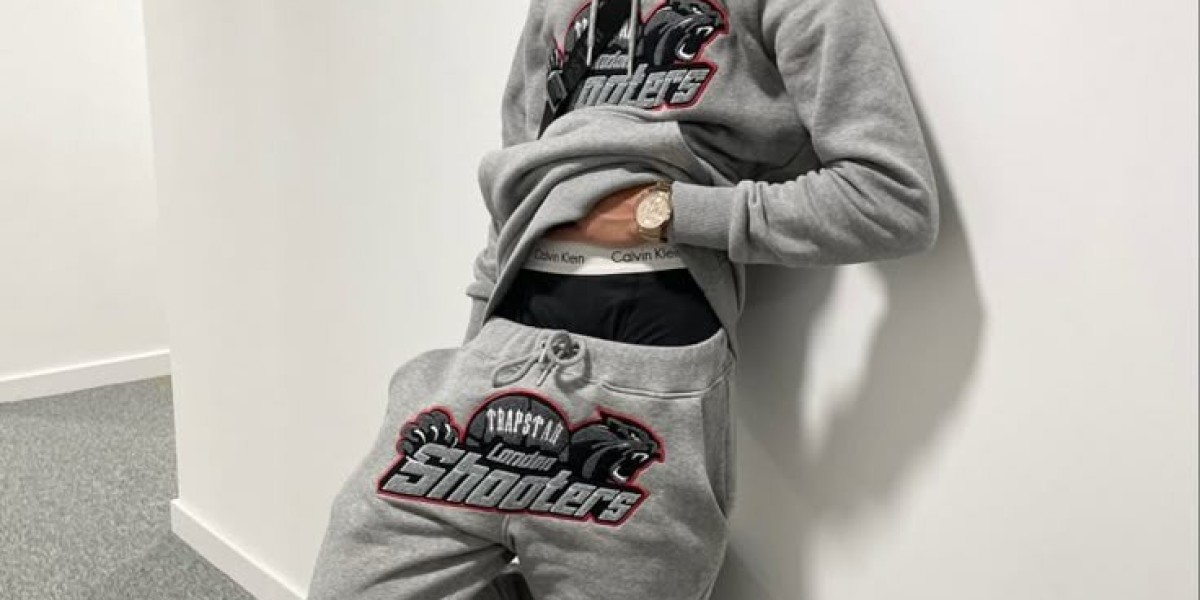 Trapstar Tracksuit: Modern Street Style Meets Daily Comfort