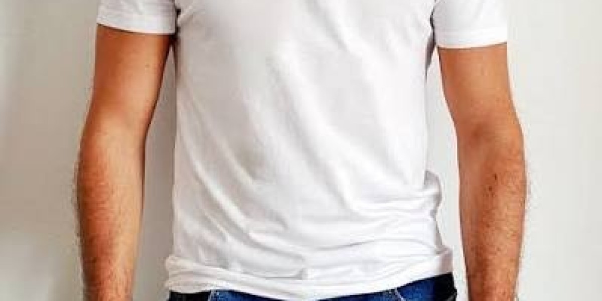 The Ultimate Guide to Modern Essentials: The Boxy Tee and The Perfect White Shirt