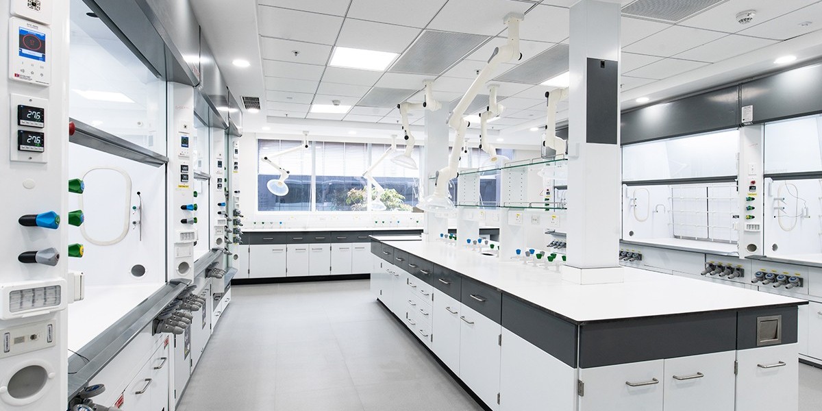 Chemistry lab furniture - Kewaunee