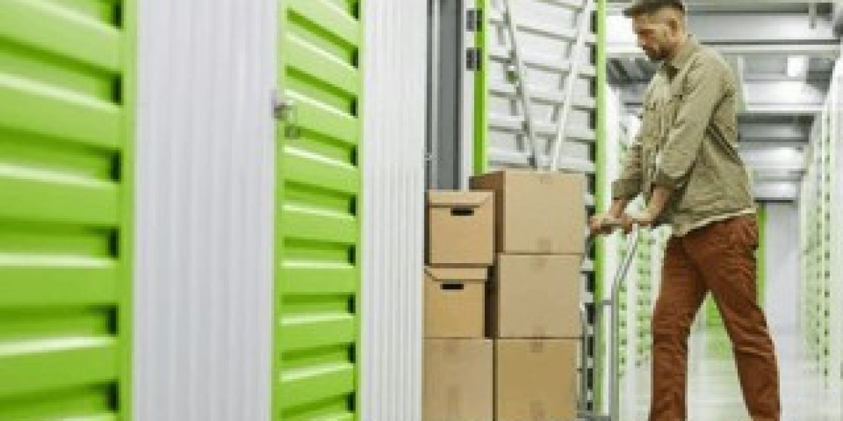 Renters Insurance for Storage Unit vs. Storage Facility Insurance: Which Is Better?